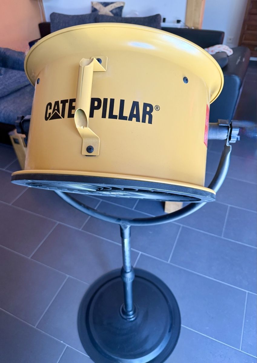 Caterpillar Ventilatoren: Ventilateur industriel Caterpillar sur pied – Gebraucht aus Aumont von Sidji3 1