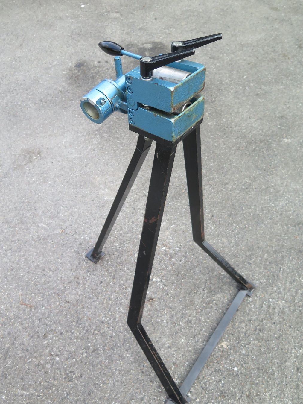 Tutte le macchine: Blech Streckmaschine Schlebach Mod. Biegeboy – Usato da Rümligen venduto da StefanDerendinger 1
