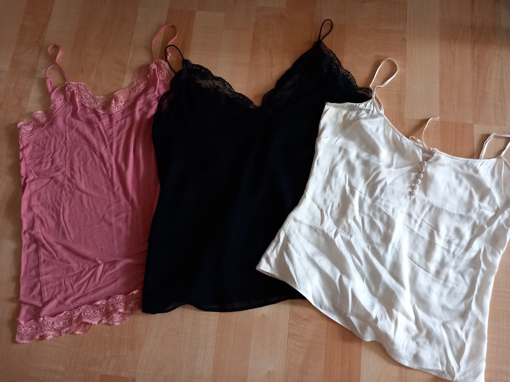 Kleiderpakete: 6 x Top – Gebraucht aus Wanzwil von lonelybeachhouse 1