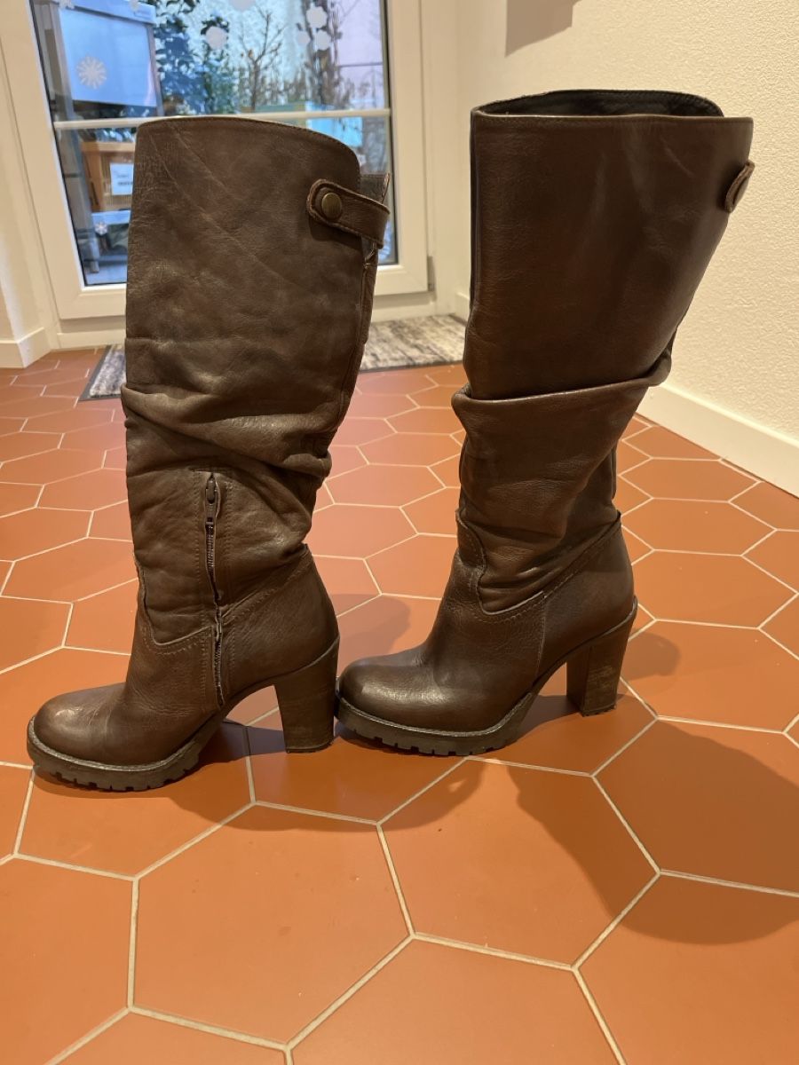 Damenschuhe: Dunkelbraune Stiefel aus Leder, Grösse 36 – Gebraucht aus Bern von mmuehlemann7 2