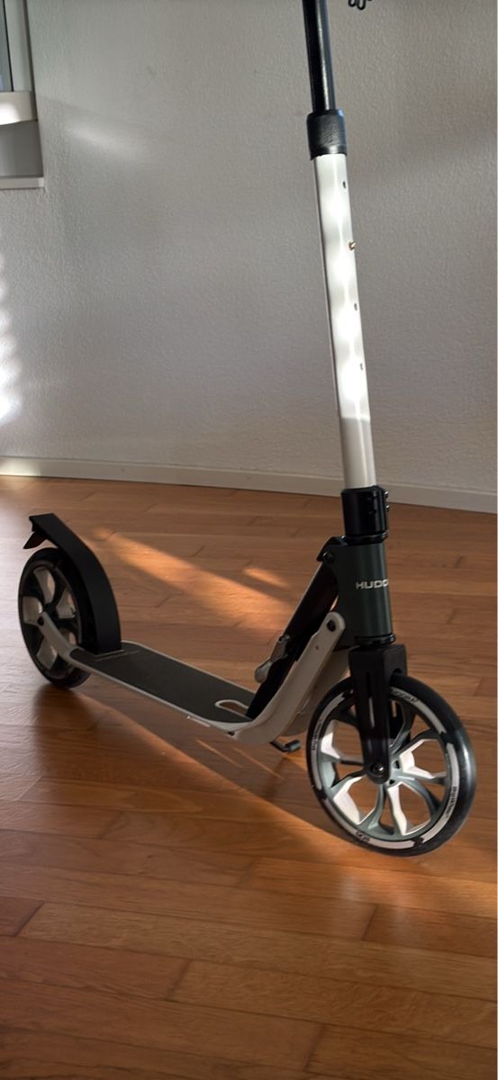 Scooter: Hudora Big Wheel Scooter Foldable Adjustable Height – Usato da Luzern venduto da pfi_767j 1