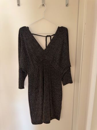 Damen Kleid neu mit Glitzer Grösse 42 Morgan