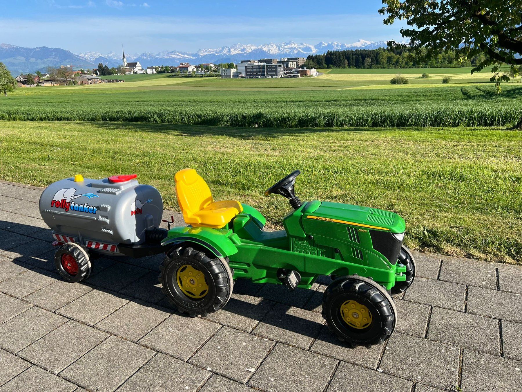 John Deere Veicoli per bambini: Kindertraktor mit 2 Anhänger – Usato da Rain venduto da Stouni180 2