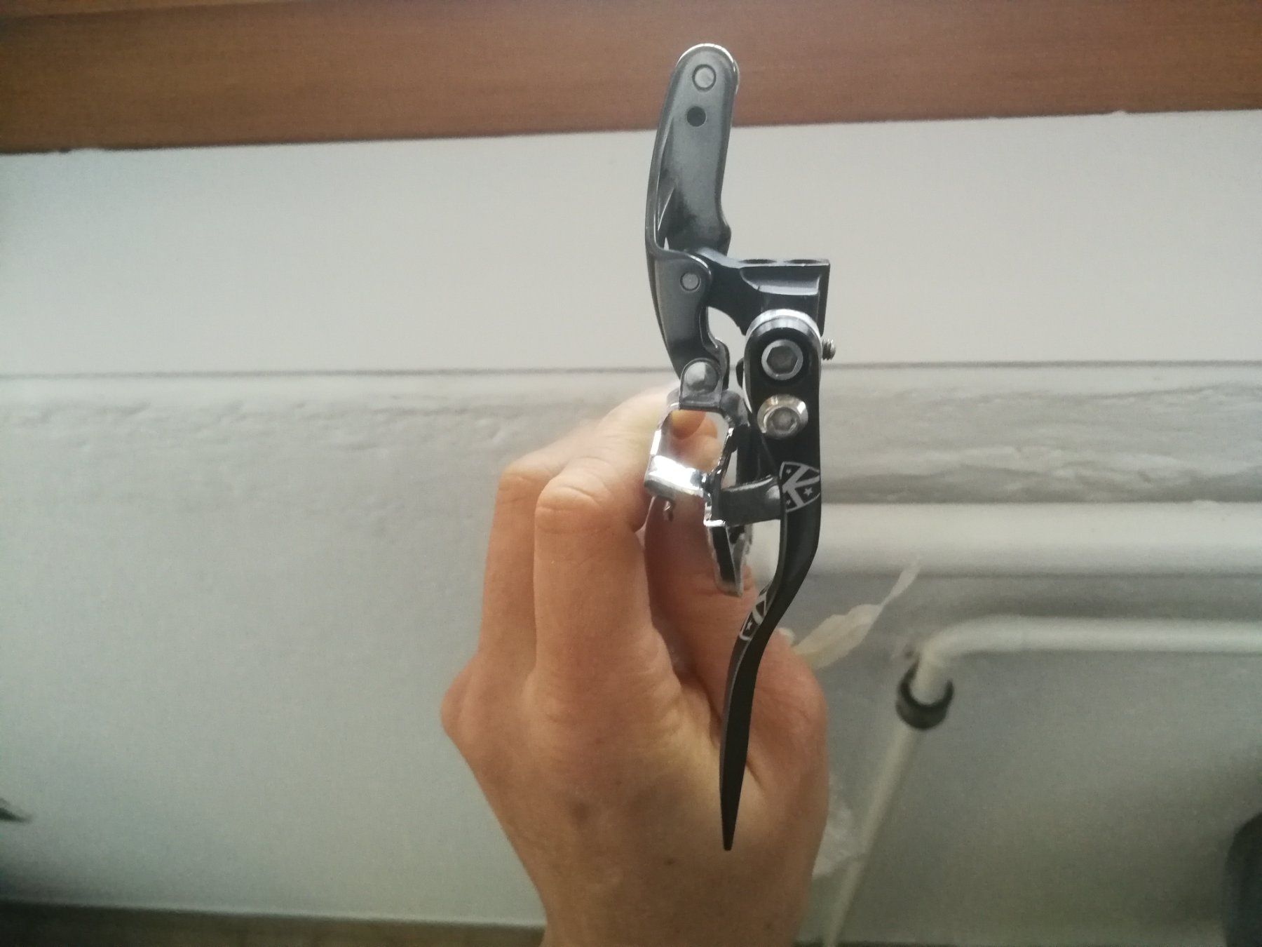 Shimano Pezzi di ricambio: Uwerfer ultegra 11 fach – Usato da Bosco Luganese venduto da pagnamen 1