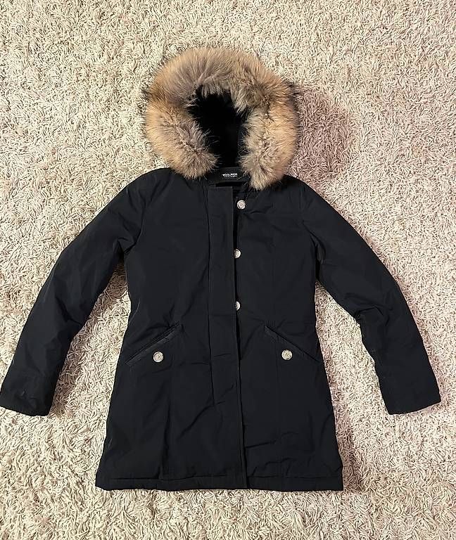 Woolrich Manteaux: Parka Woolrich Navy – D'occasion à Morgins par nic_d5pk