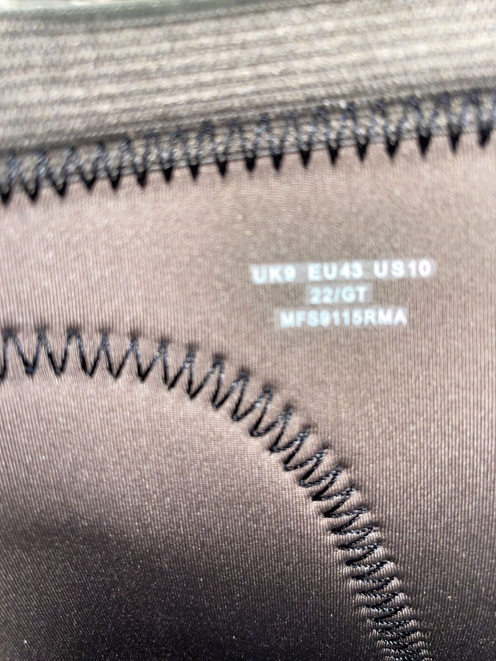 Herrenschuhe: Olivfarbige Hunter Gummistiefel 'Stella McCartney', Gr 43 – Neu (gemäss Beschreibung) aus Wolfhausen von Mawere 5