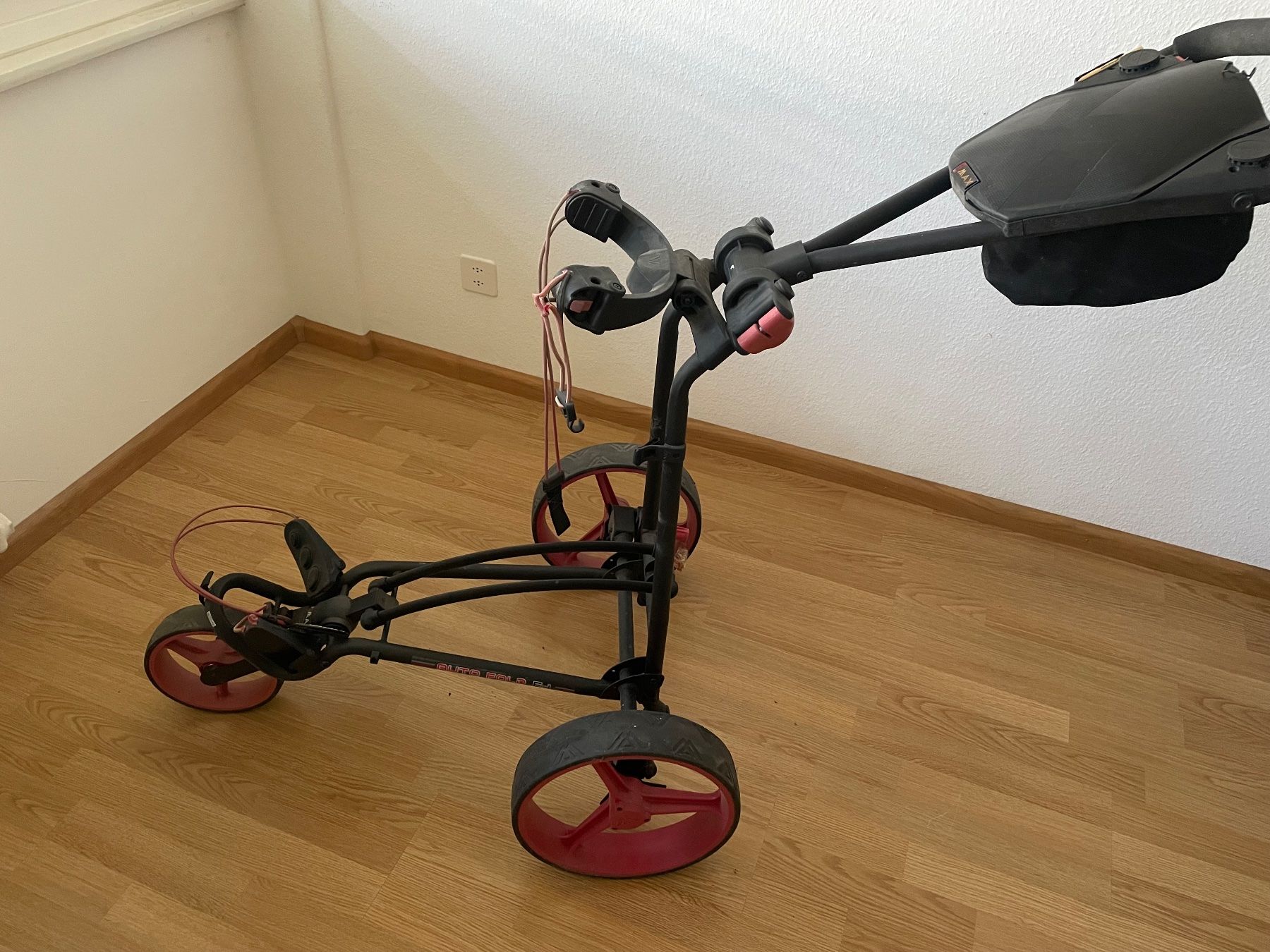 Big Max Chariots: Golf Trolley FF auto fold – D'occasion à Basel par angels.of.horror