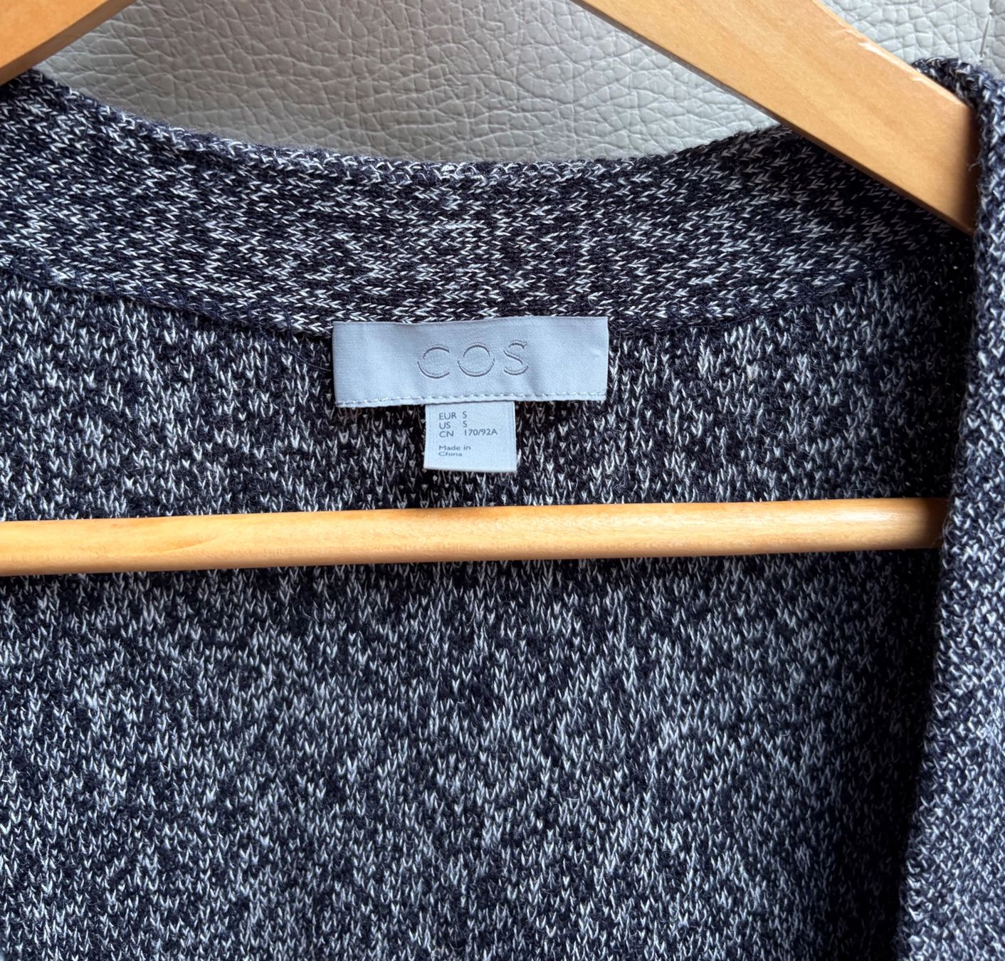 Cos Jacken: COS Cardigan Gr.S – Gebraucht aus Unterägeri von Jutka_04 1