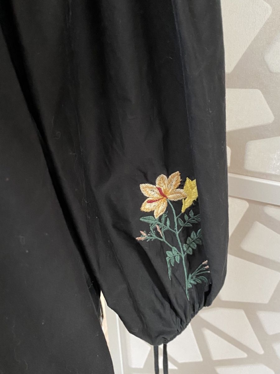 Tops: Great black poplin top with embroidery. S – Neu (gemäss Beschreibung) aus Grund b. Gstaad von PlageNeige 2