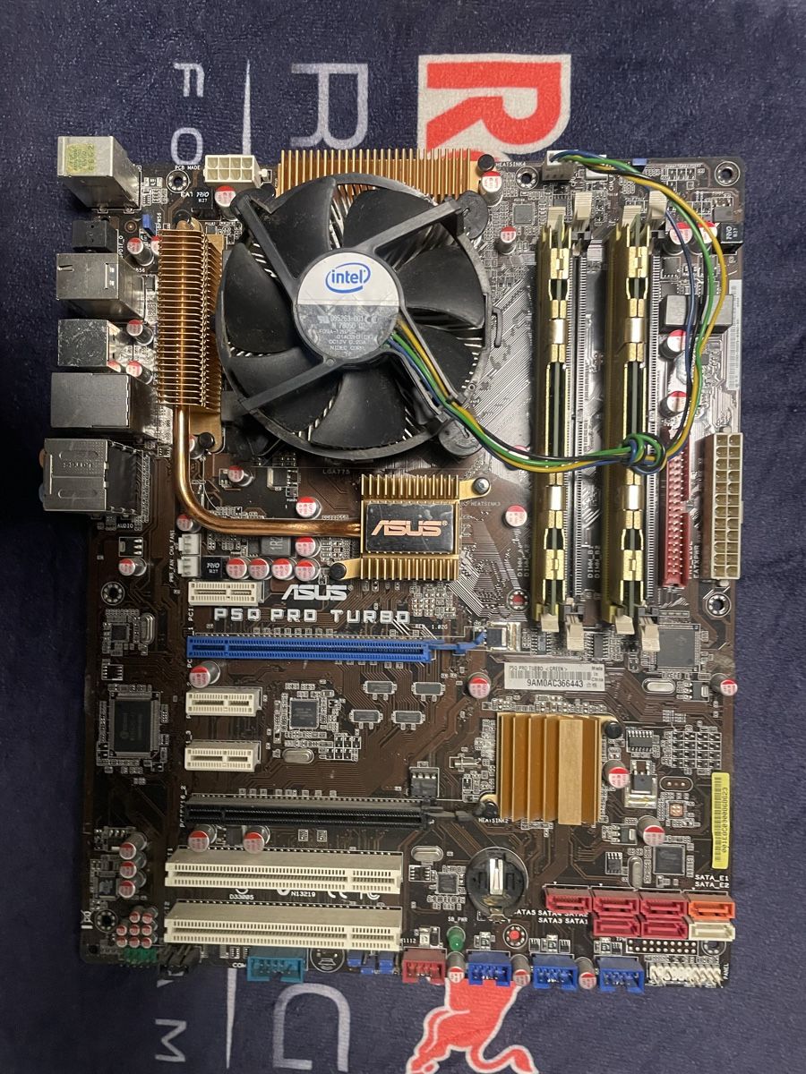 Asus Schede madri: Carte mère ASUS P5Q Pro Turbo complète – Usato da Denges venduto da Ricautomotive 7