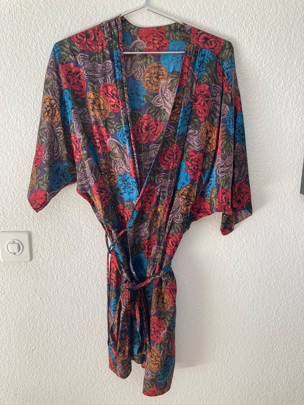 Art international: Blumenkimono Vintage – D'occasion à Zürich par julia_le