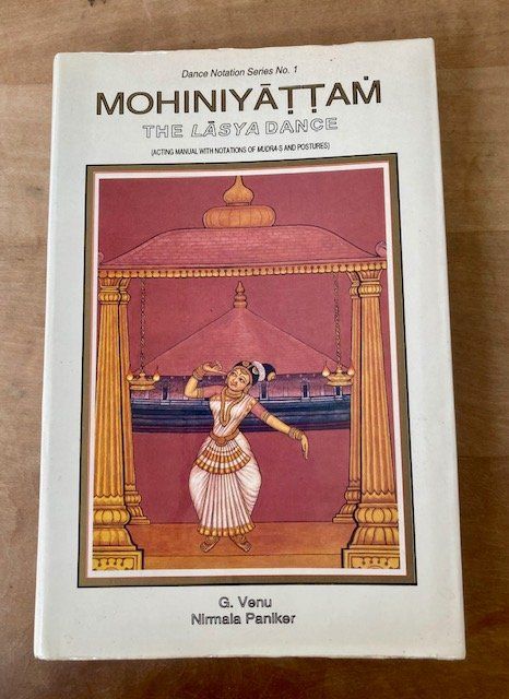 Libri: Indischer Tanz Mohiniyattam (Buch) – Usato da Dürnten venduto da Scheidegg32