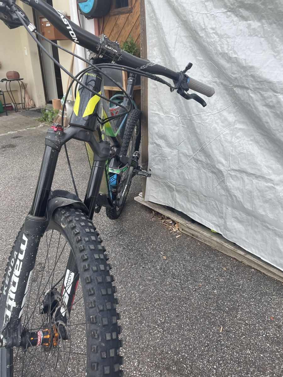 Biciclette: Devinci Spartan Carbon XL – Usato da Bubendorf venduto da Gerni 1