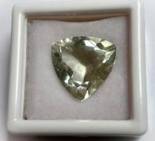 Améthyste verte trillion 13x13 mm - Valeur 50.- Fr