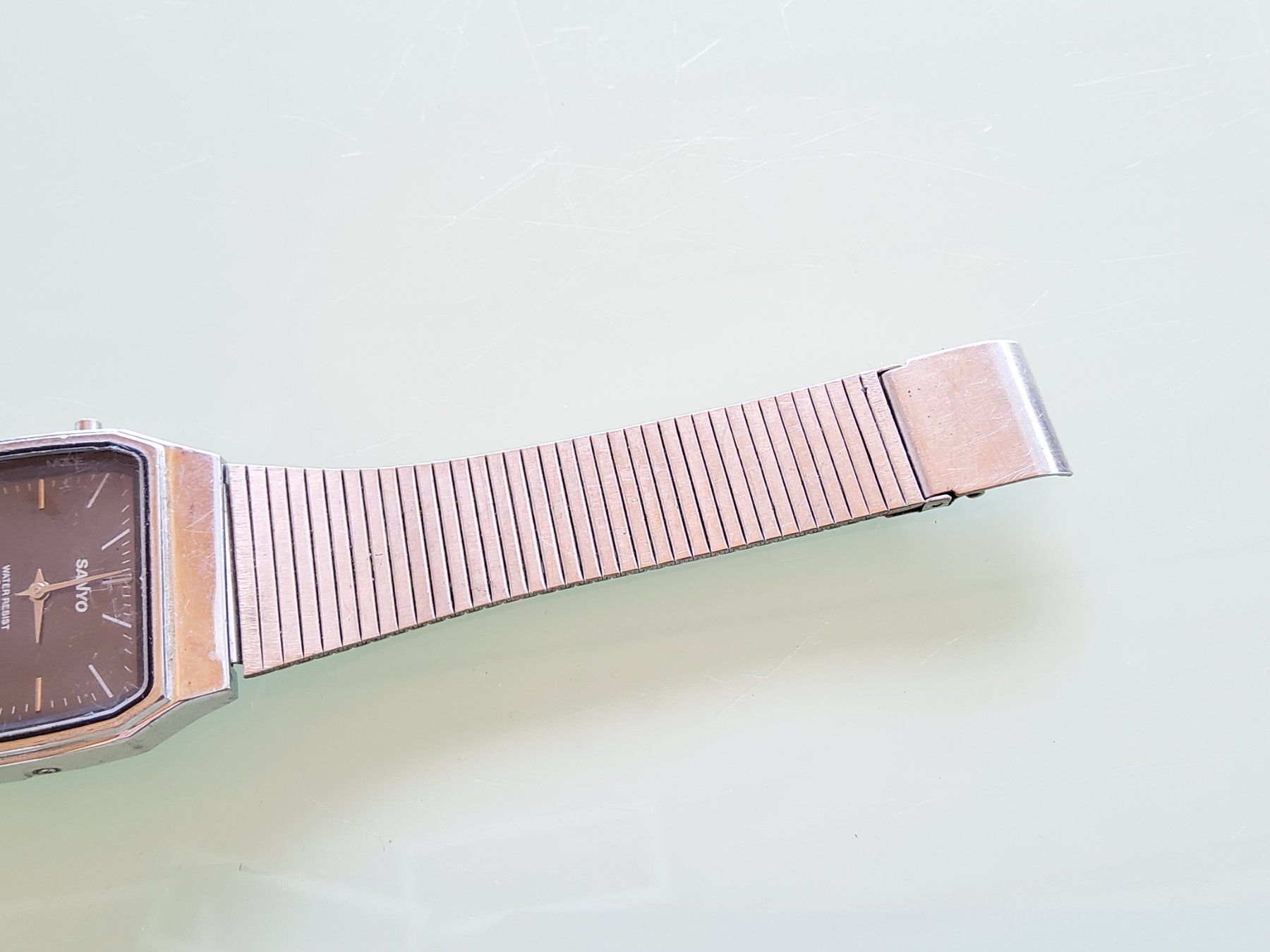 Montres: Montre bracelet Sanyo – Défectueux à Malleray par Broc-Mo 7