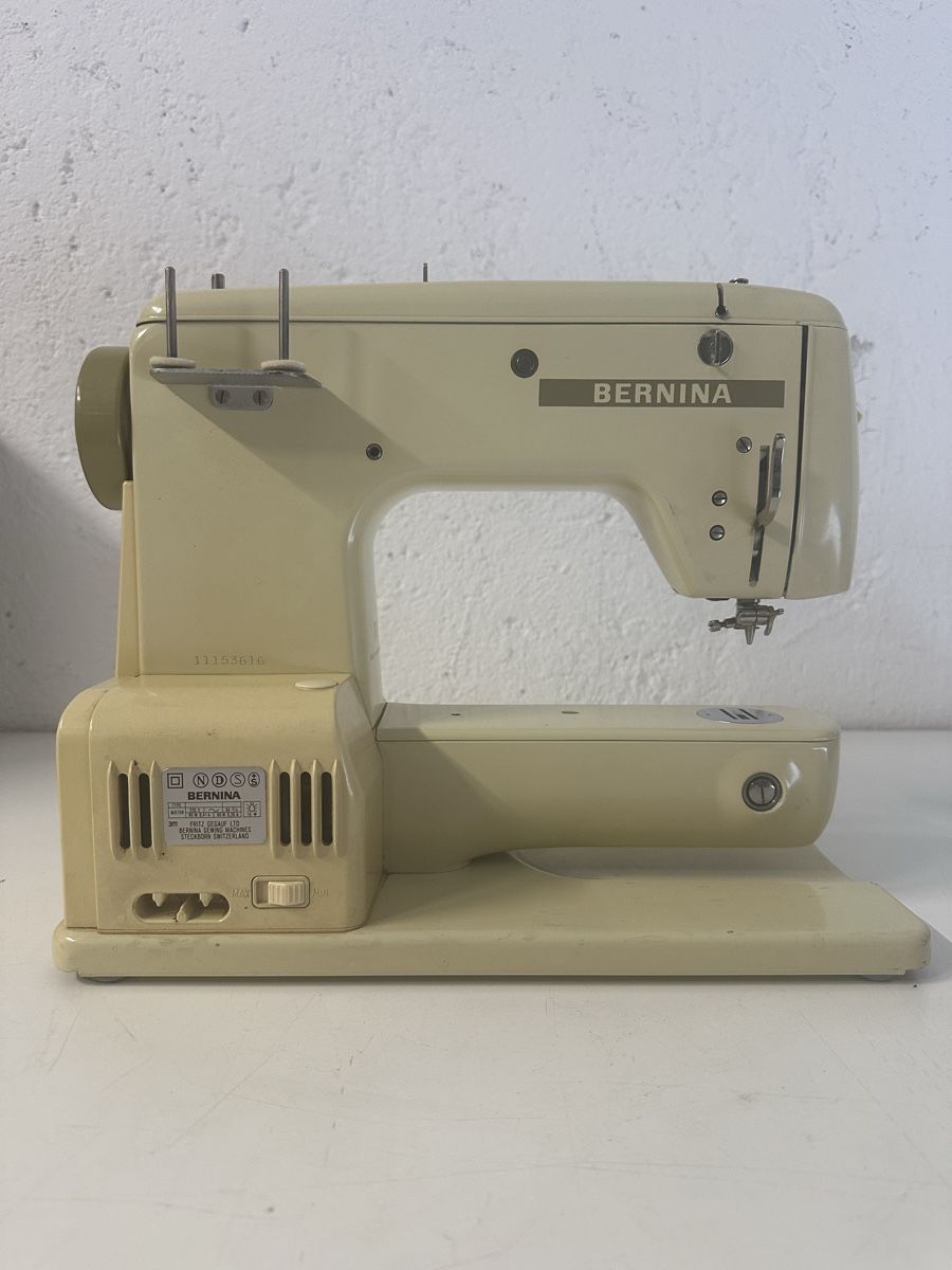 Macchine da cucire: Bernina Minimatic 707 Nähmaschine – Usato da Zetzwil venduto da ZB05 1