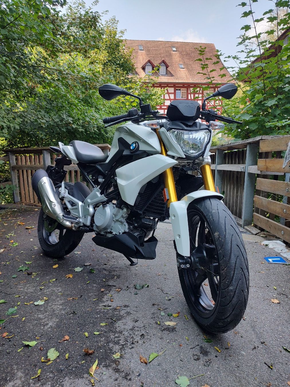 BMW Route: BMW 310 – D'occasion à Neftenbach par Himala