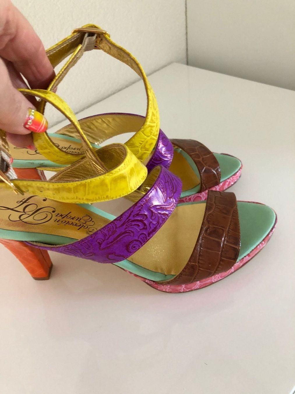 Scarpe da donna: Extravagante Ledersandaletten Gr. 37 – Nuovo (secondo la descrizione) da Uzwil venduto da langensteig