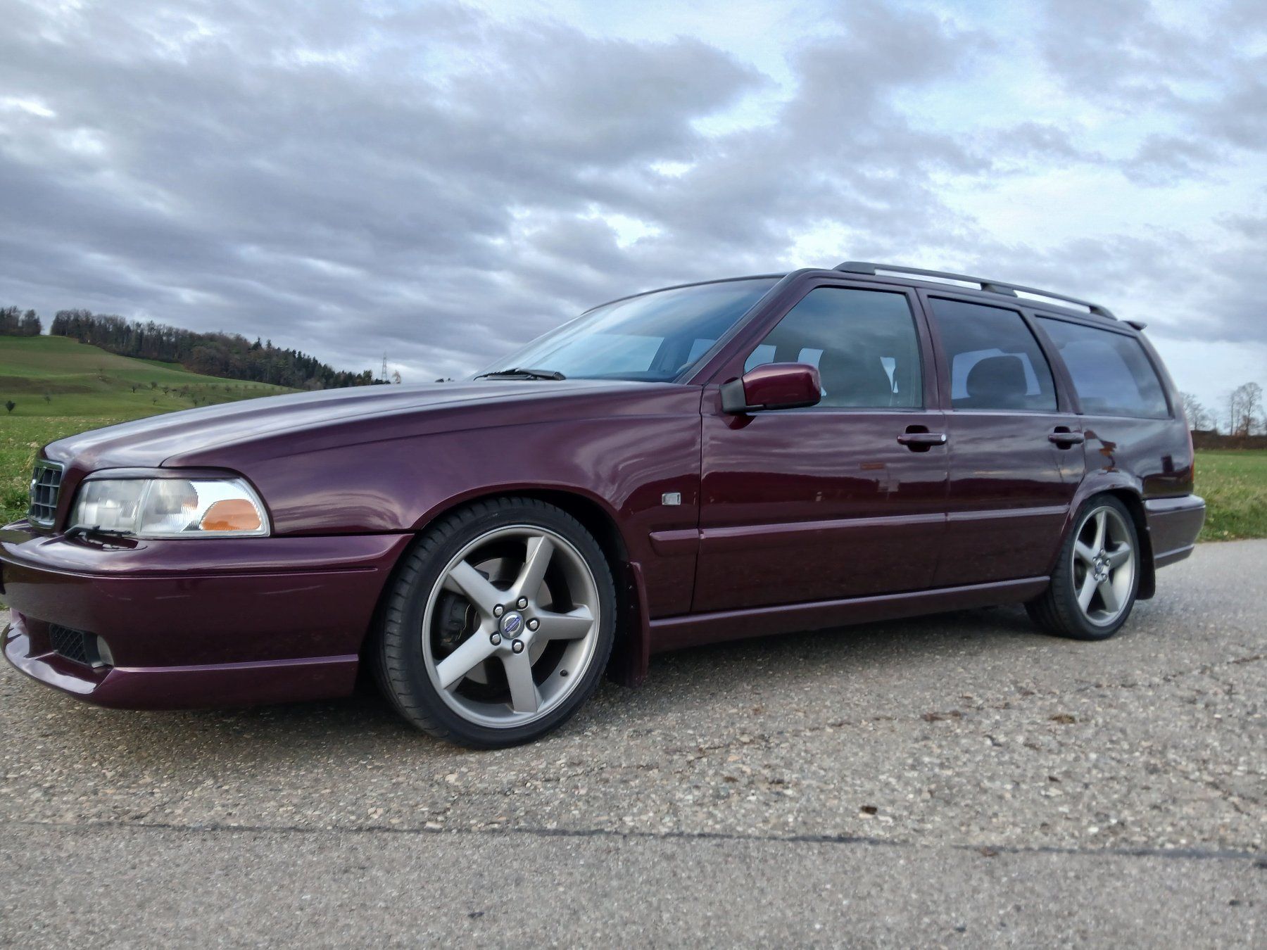 Volvo Automobili: Volvo V70 T5 Liebhaberobjekt! – Usato da Ormalingen venduto da Garage-Thommen