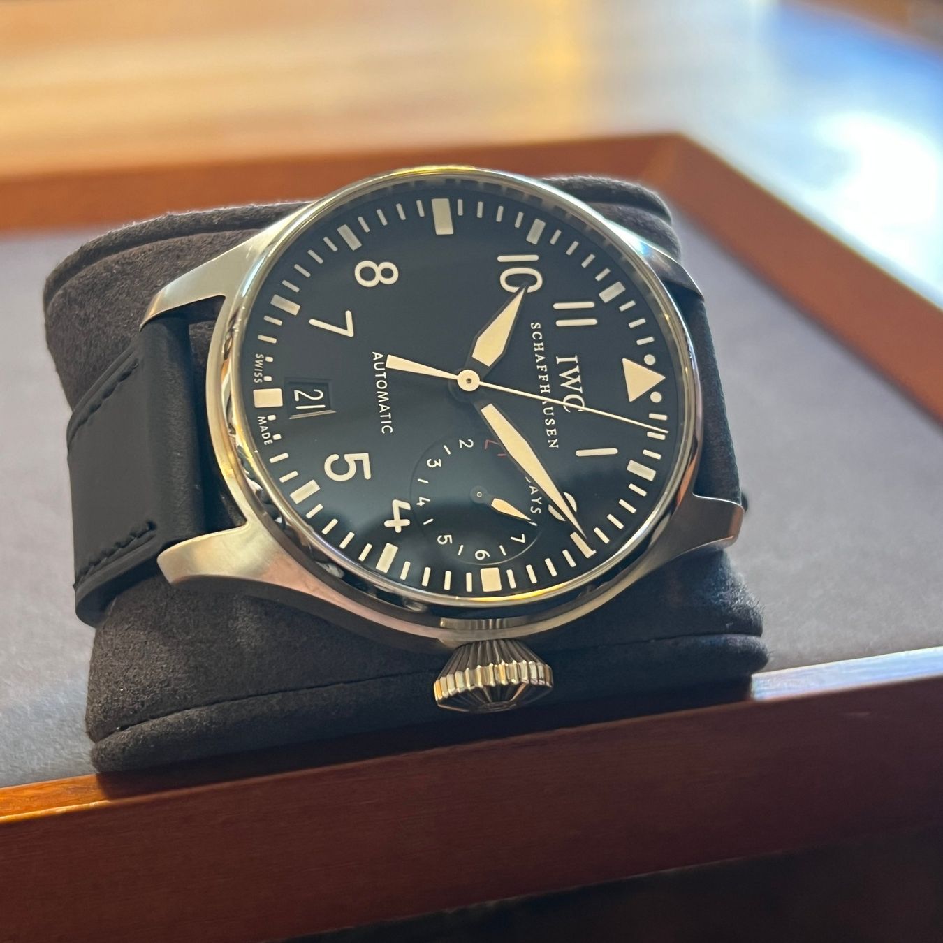IWC Montres: IWC Big Pilot Automatic Power Reserve IW500401 – D'occasion à Carouge GE par Watchaser 6