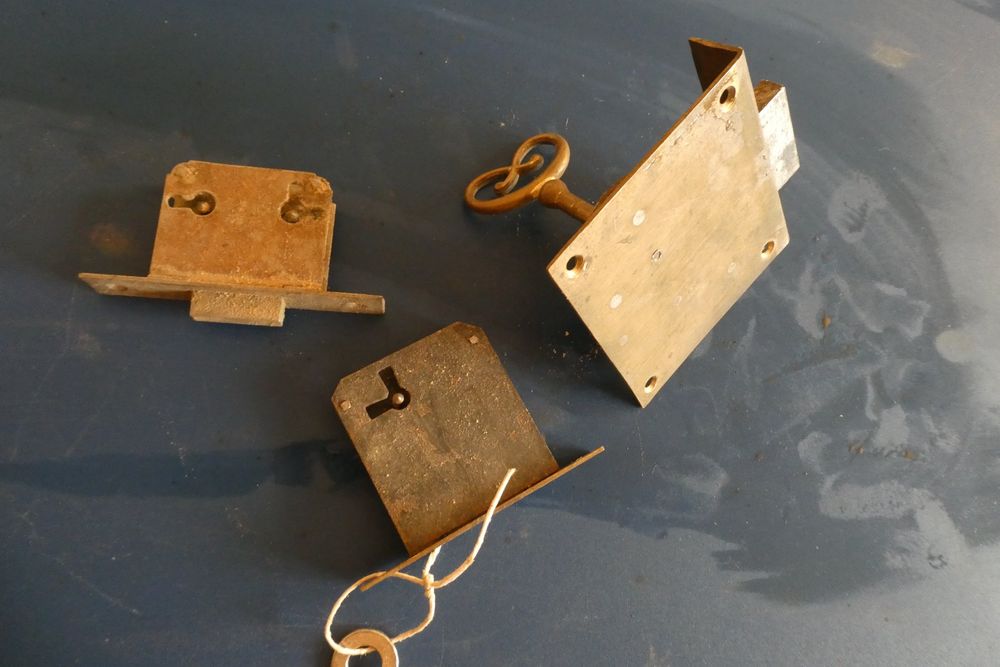 Changer Serrure Meuble Ancien