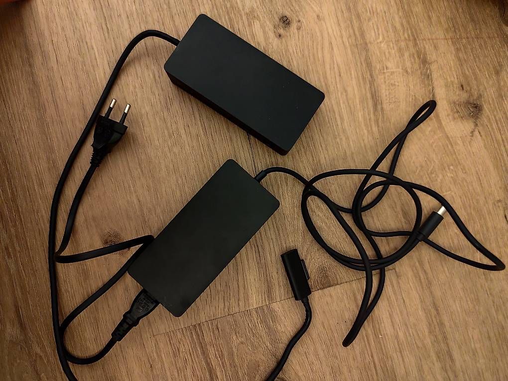 Docking station: Microsoft Surface Dock 2 4 Ports – Usato da Sachseln venduto da jas_ch 2