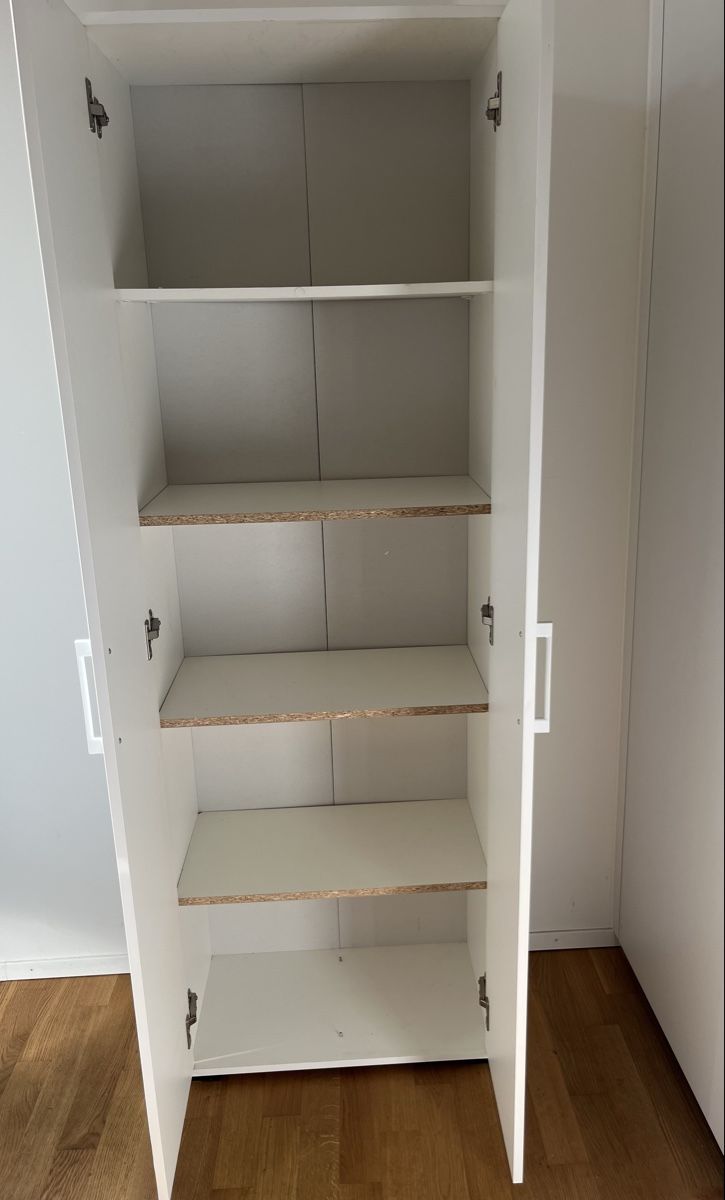 Armoires: Schrank weiss 2 Tueren – D'occasion à Rombach par han_5gdw 1