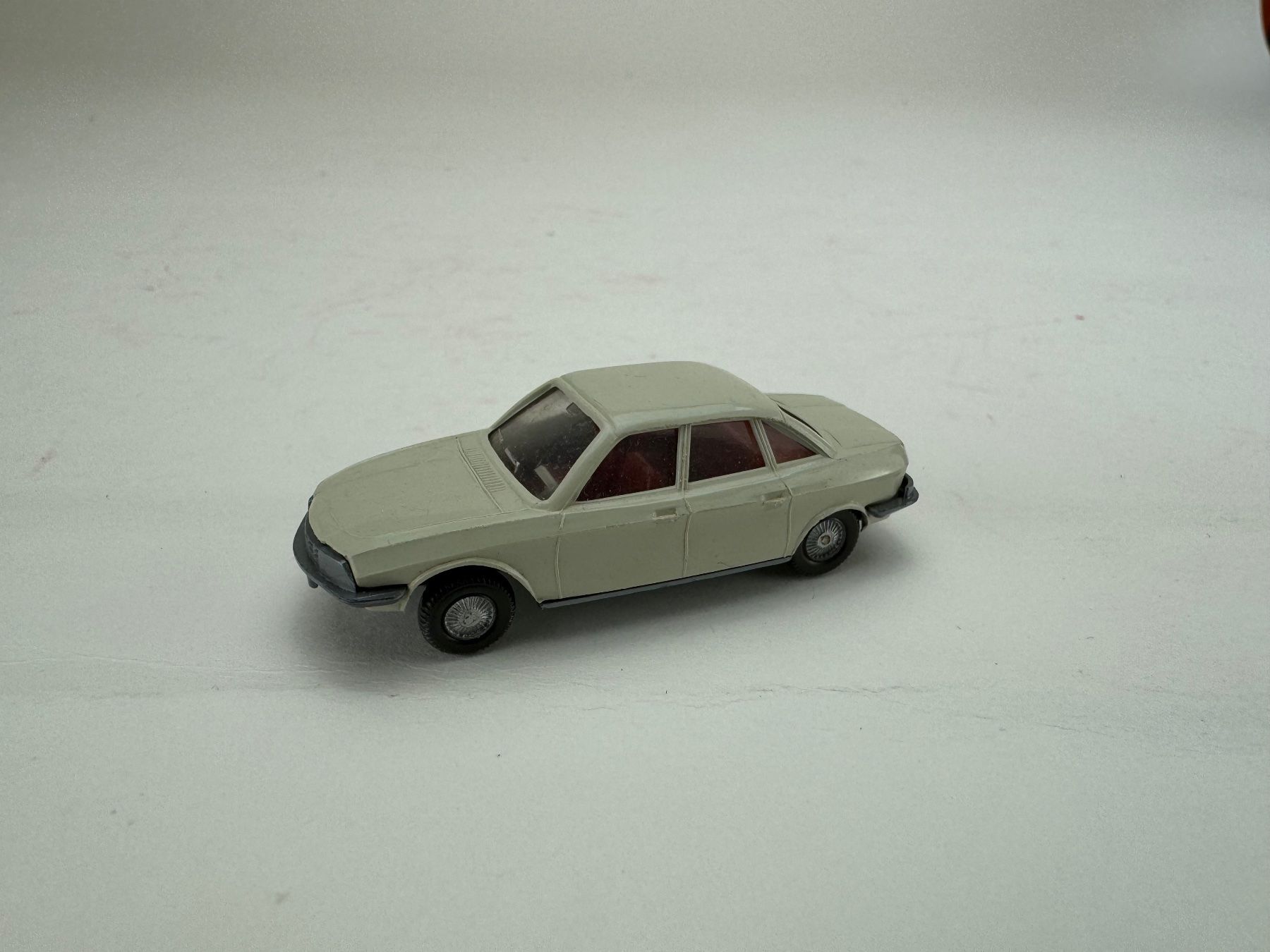 Wiking Modellini d'auto: NSU RO 80 perlweiss mit eingesetzten Lenkrad – Usato da Elm venduto da Wikmtz