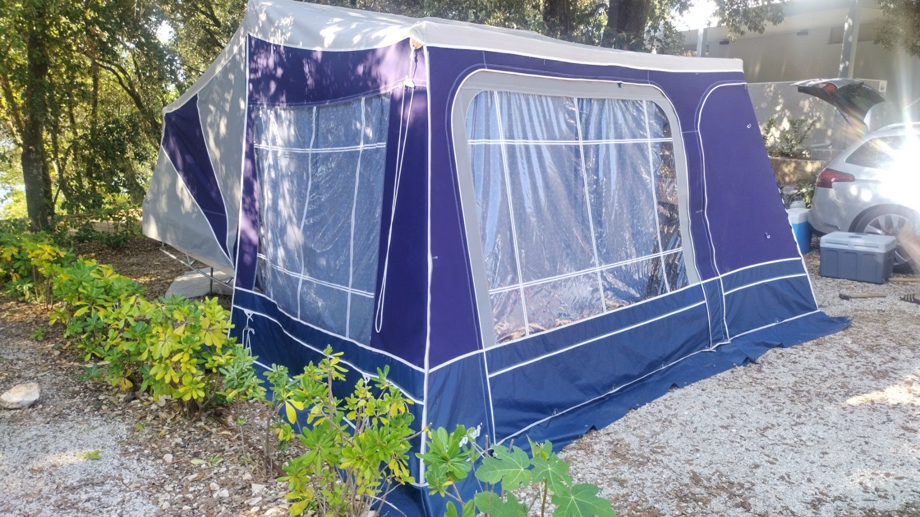 Tentes: Zeltanhänger Camp-let Basic+ – D'occasion à Derendingen par hol_mky5