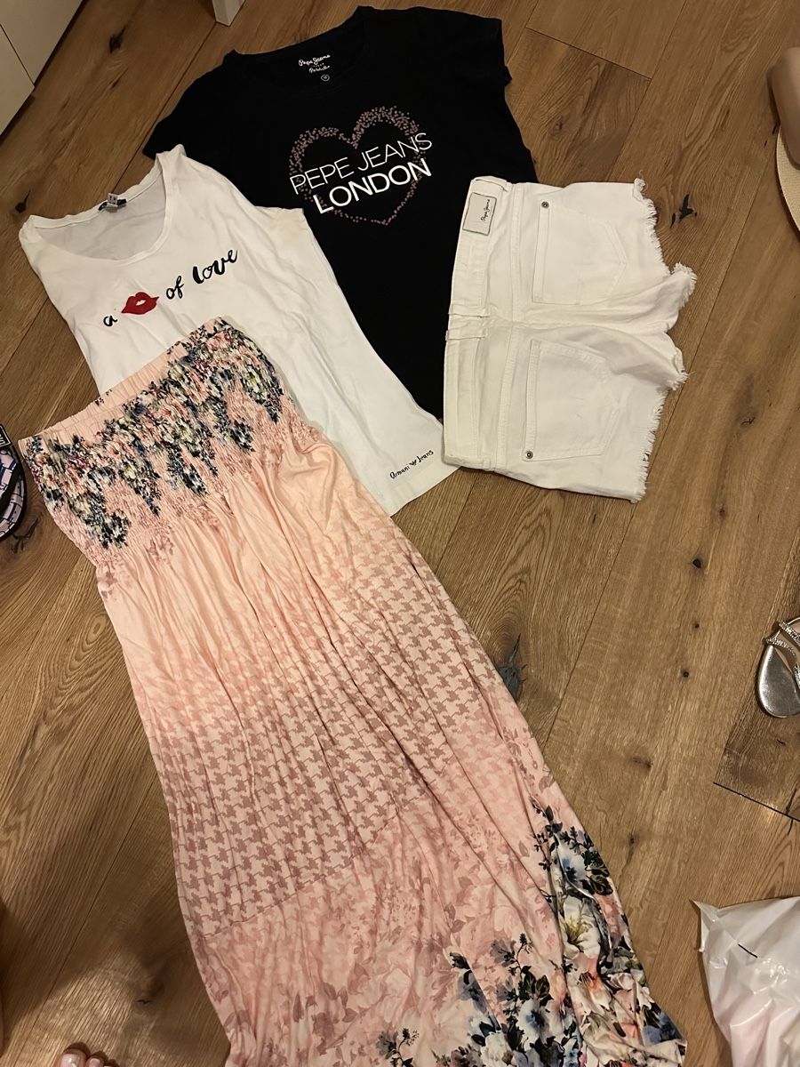 Lots de vêtements: Kelider – D'occasion à Rudolfstetten par Laramalna