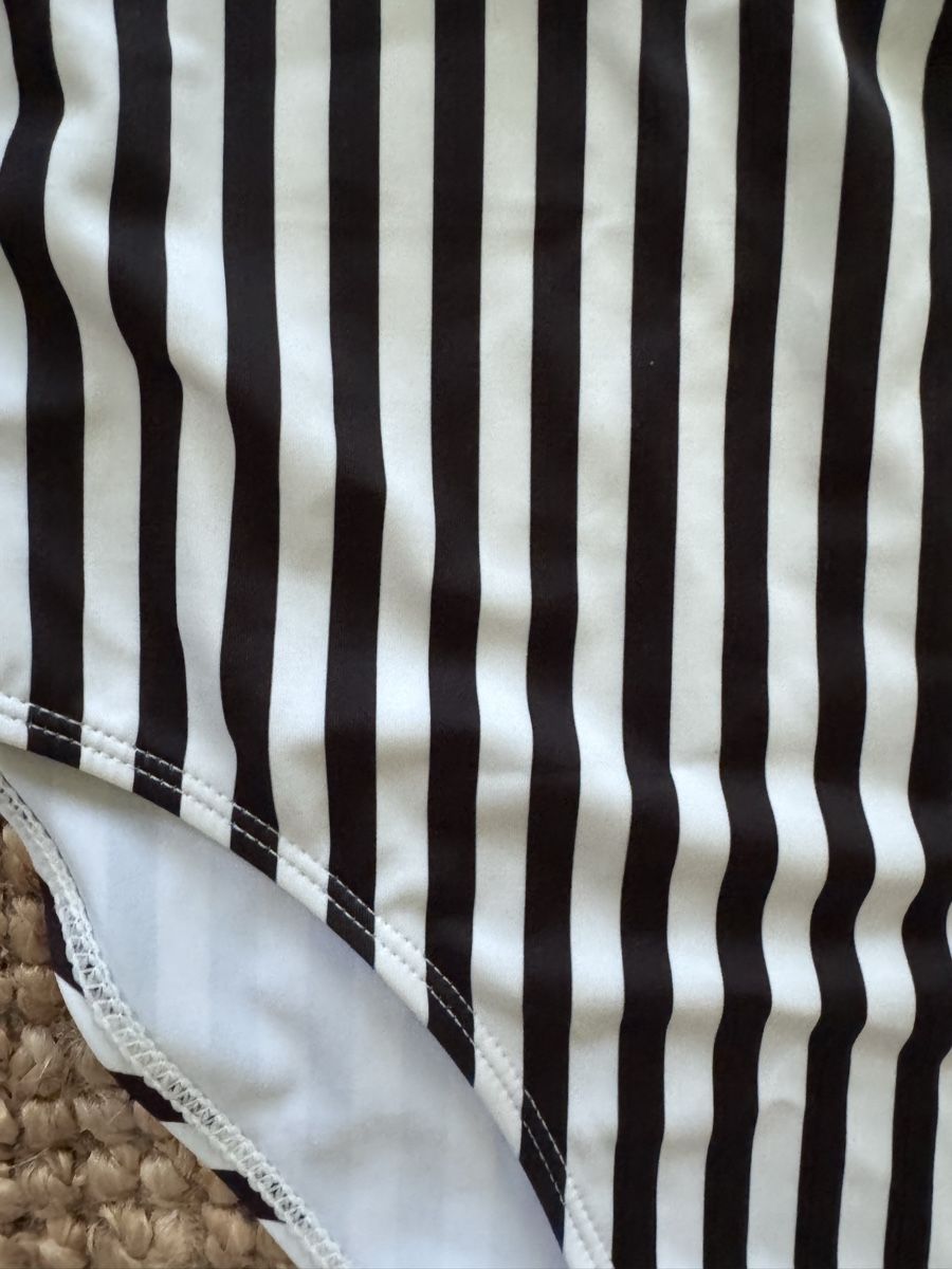 Costumi da bagno & Bikini: Badeanzug Streifen Gr. S  – Usato da Zollikofen venduto da AureusManus 2