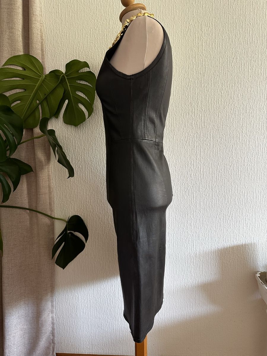 Mango Robes: Robe en cuir véritable Mango T36 neuve – D'occasion à Châtelaine par Alexandra.jankowski 3