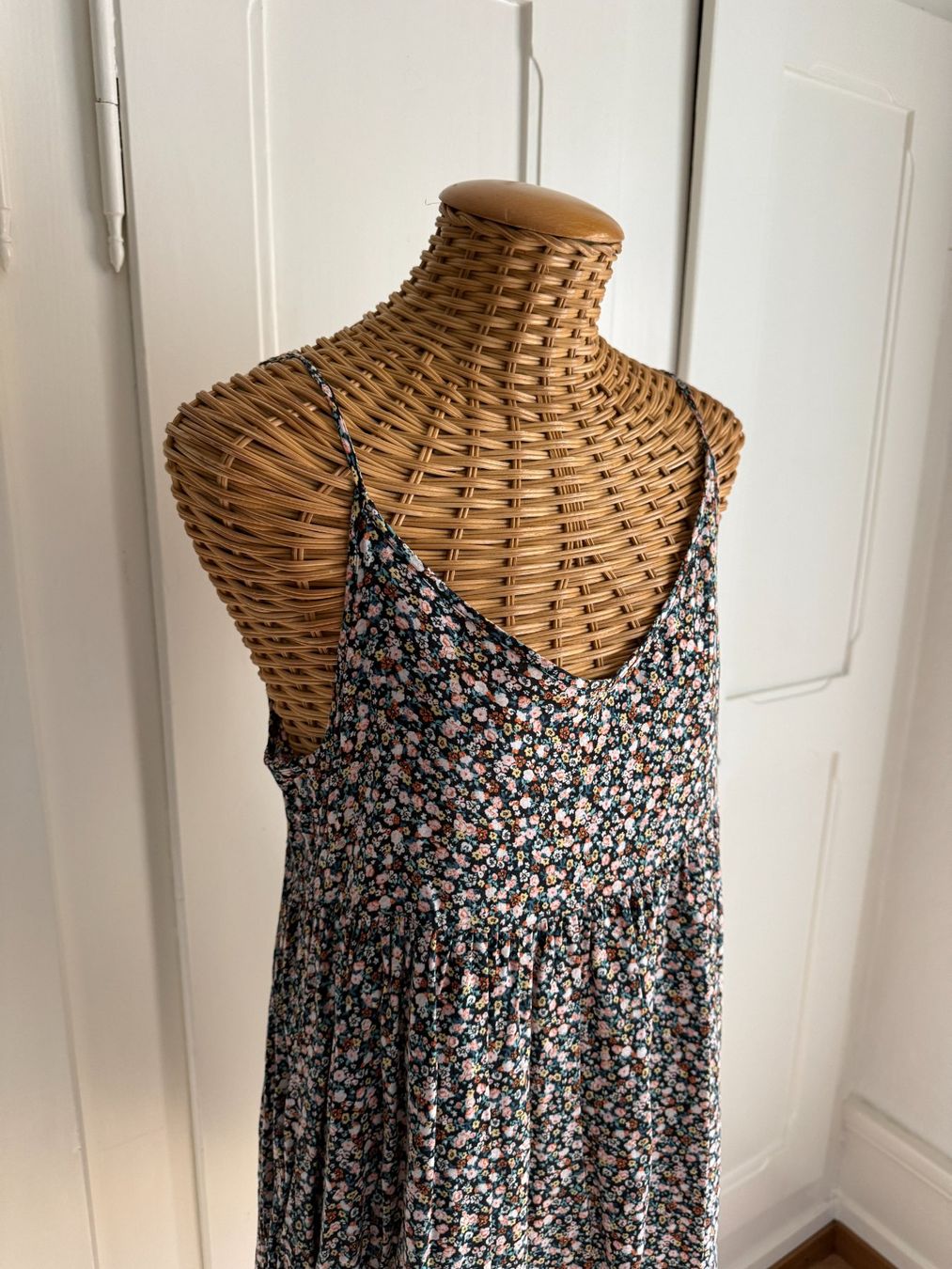 C&A Kleider: Kleid bunt geblümt locker 38 – Gebraucht aus Zürich von Diazaio 1