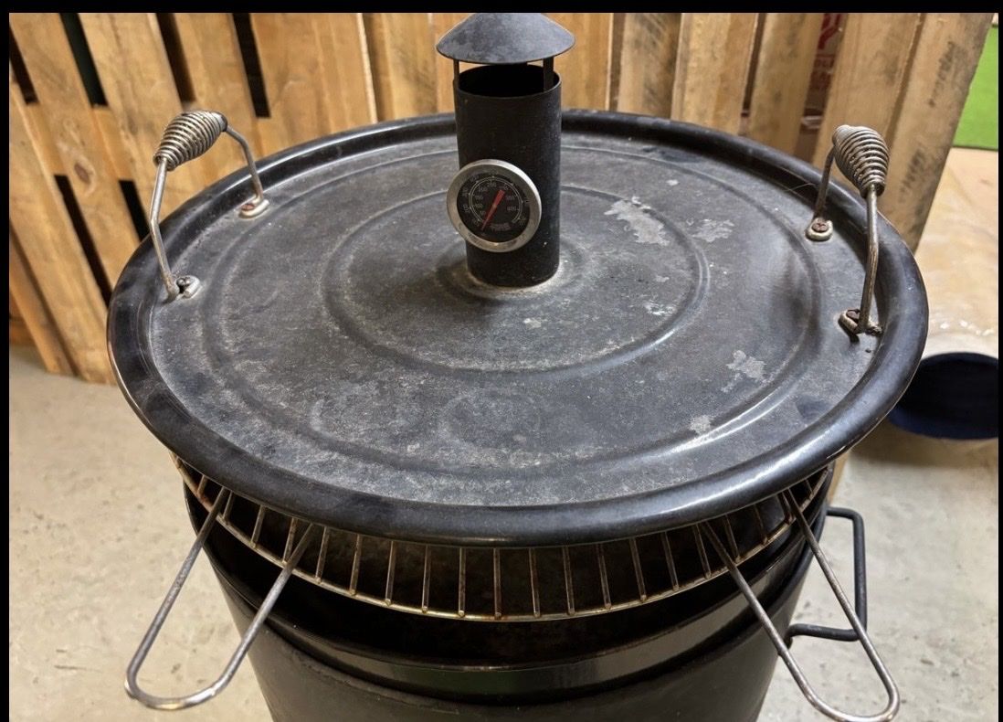 Griglie: Multifunktion Holzkohlengrill Smoker – Usato da Zug venduto da Deks 2