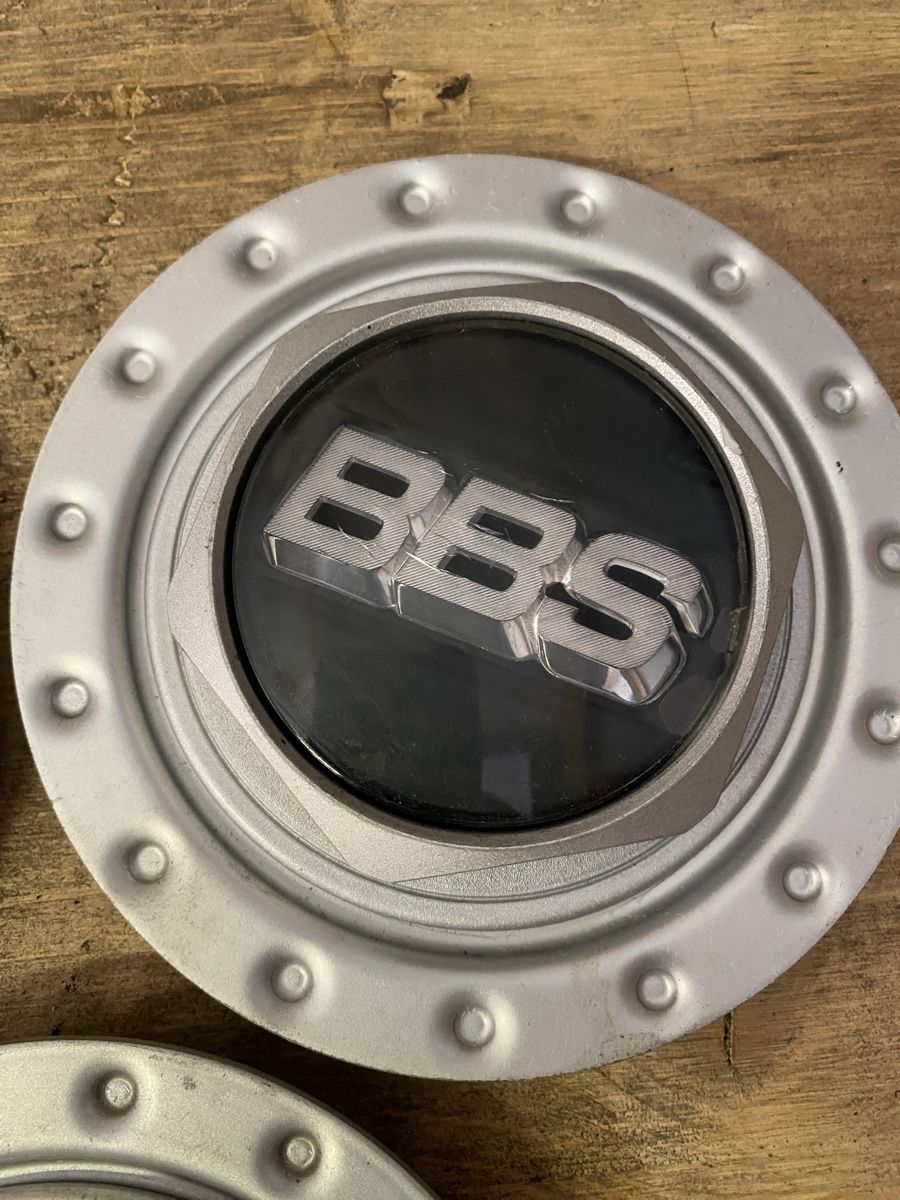 Bbs Felgen: VW Golf 2, BBS Felgen Nabendeckel silber  – Gebraucht aus Rapperswil SG von Mtron 1