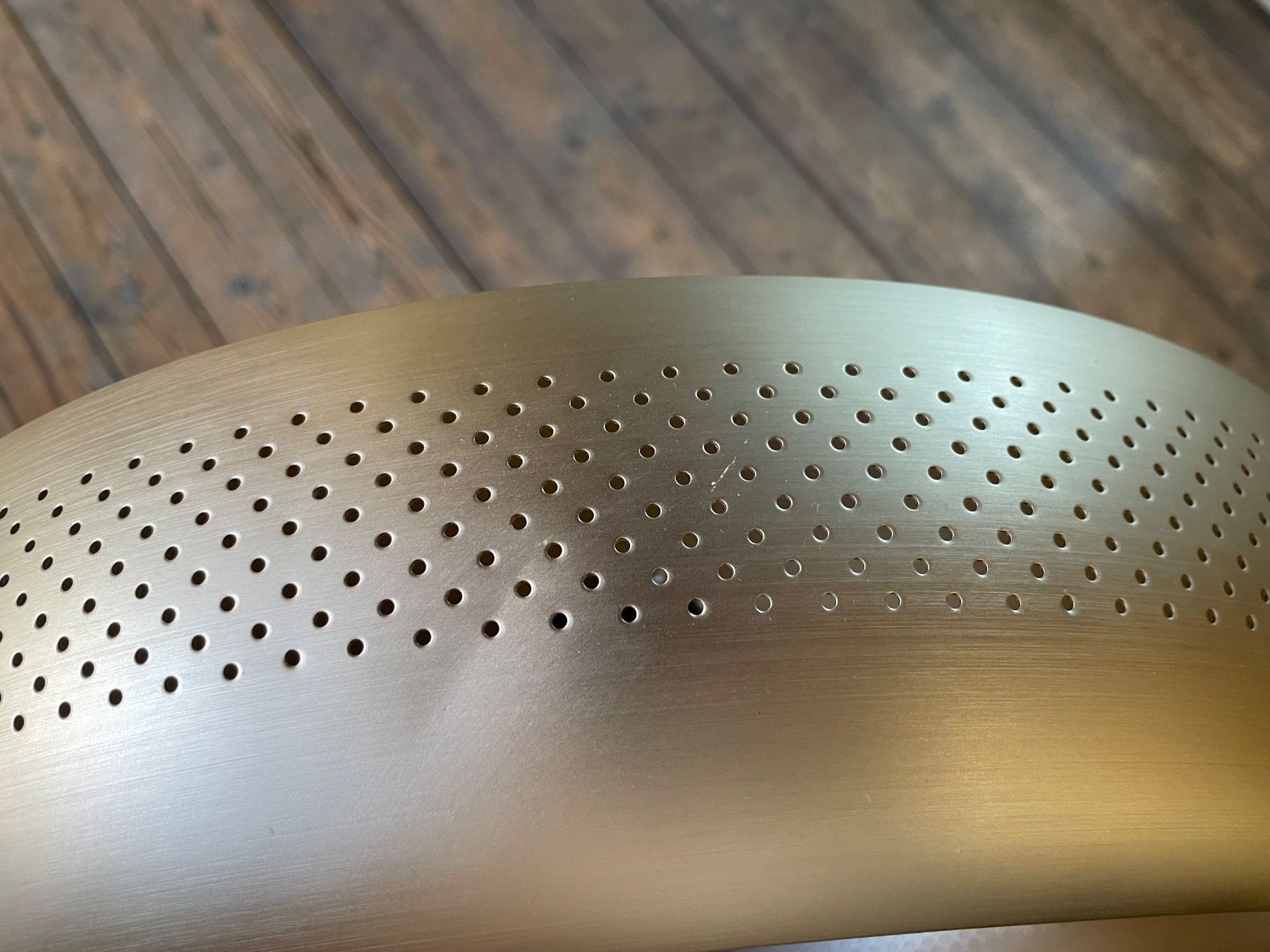 Lampade: Schöne Designer-Lampe Messing-Optik mit Lochmuster – Usato da Winterthur venduto da Mondulus56 4