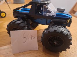 Lego Monstertruck zusammengebaut