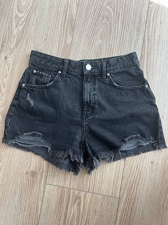 Pantalons: kurze Hosen  – D'occasion à Brütten par cel_l8pt 2