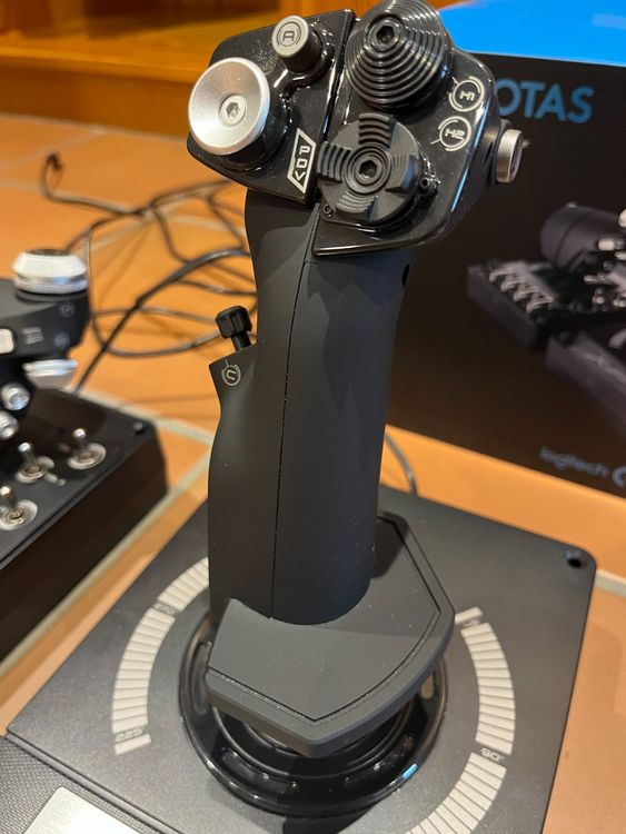 Logitech X56 H.O.T.A.S. (Hotas/Joystick/Throttle) | Kaufen auf Ricardo