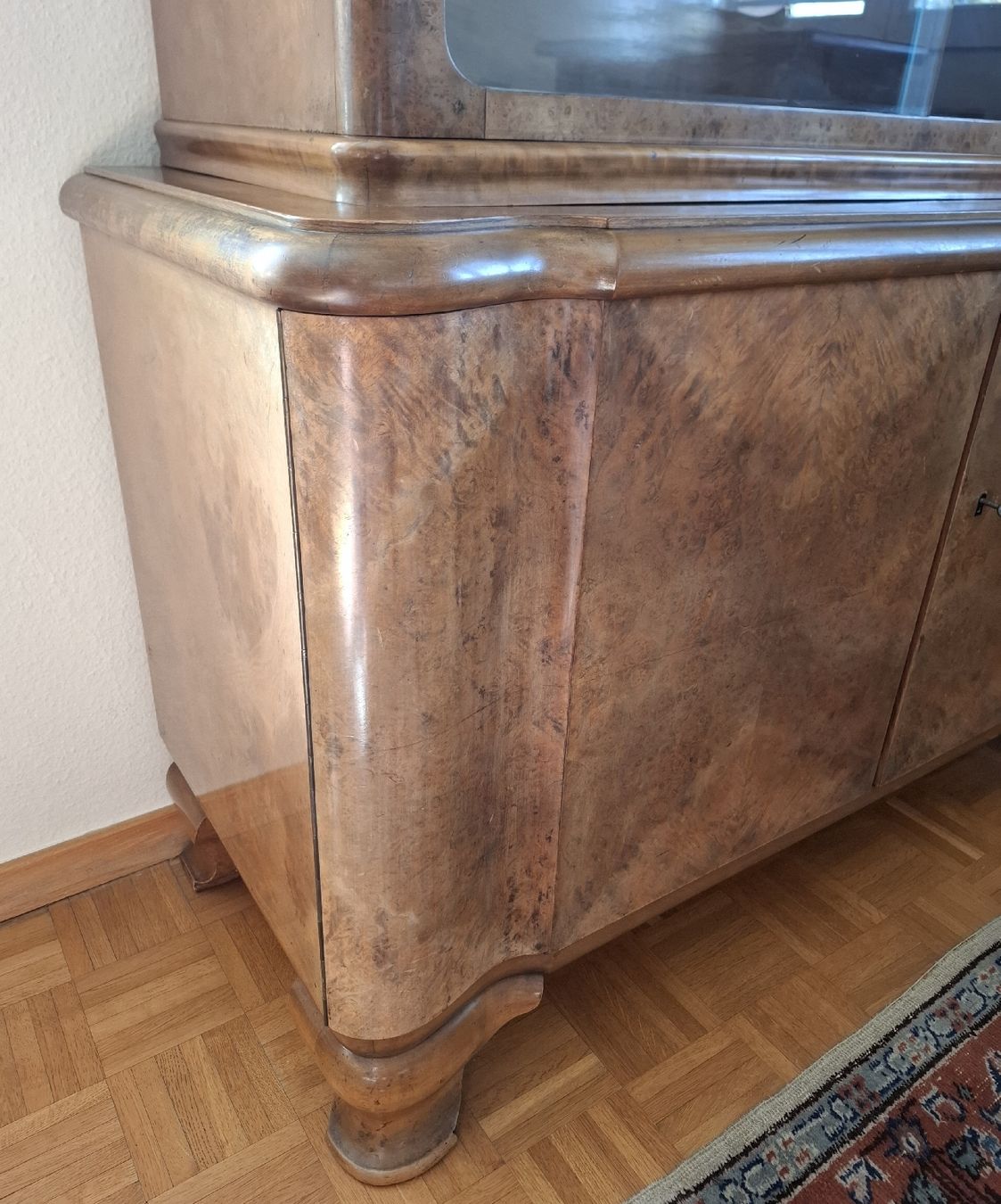 Vitrinen: Buffetschrank / Vitrine – Gebraucht aus Reinach BL von Malin20 8