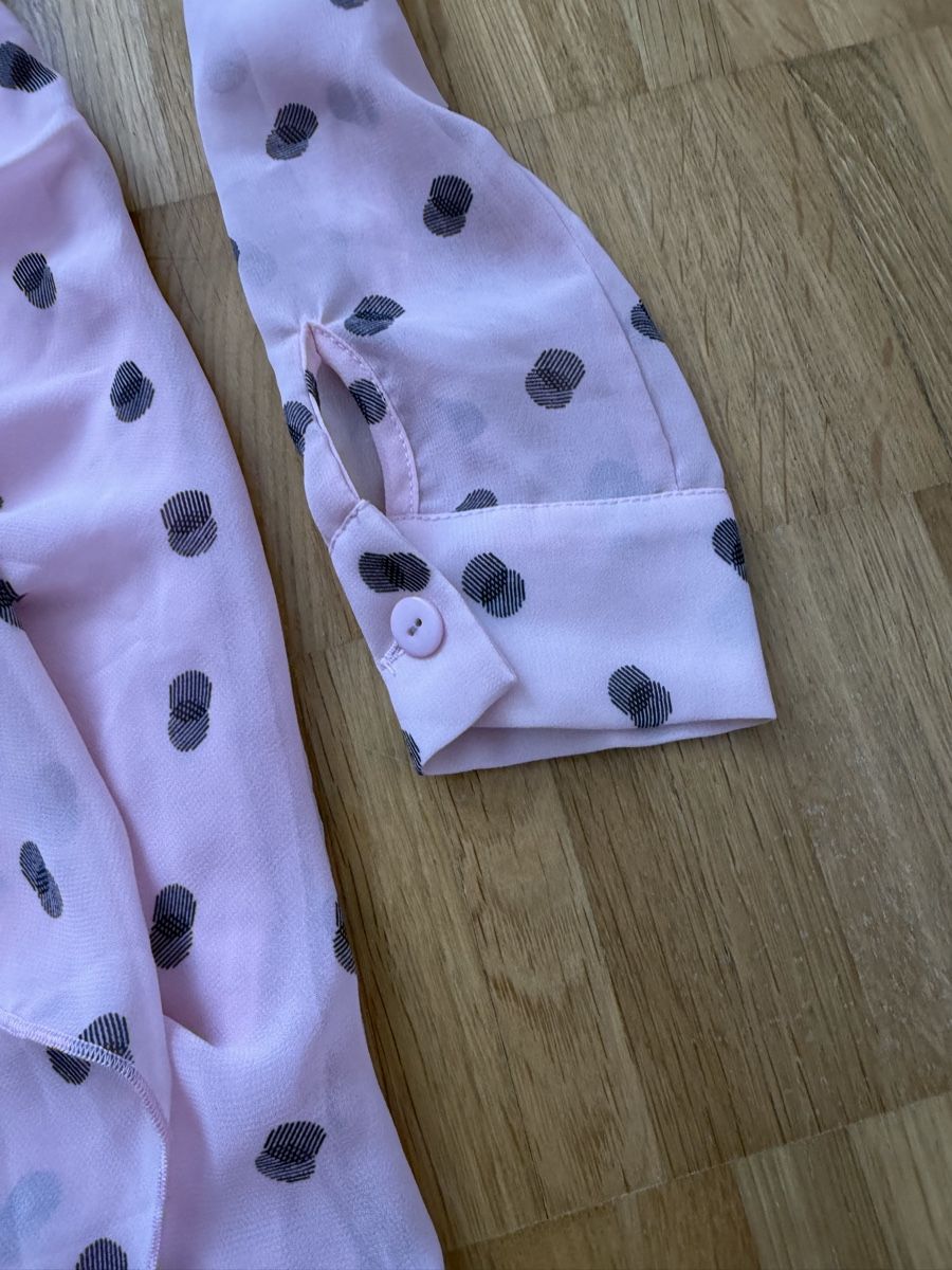 Guess Robes: Kleid rosa GUESS Grösse S  – D'occasion à Jona par Good_luck_ 8