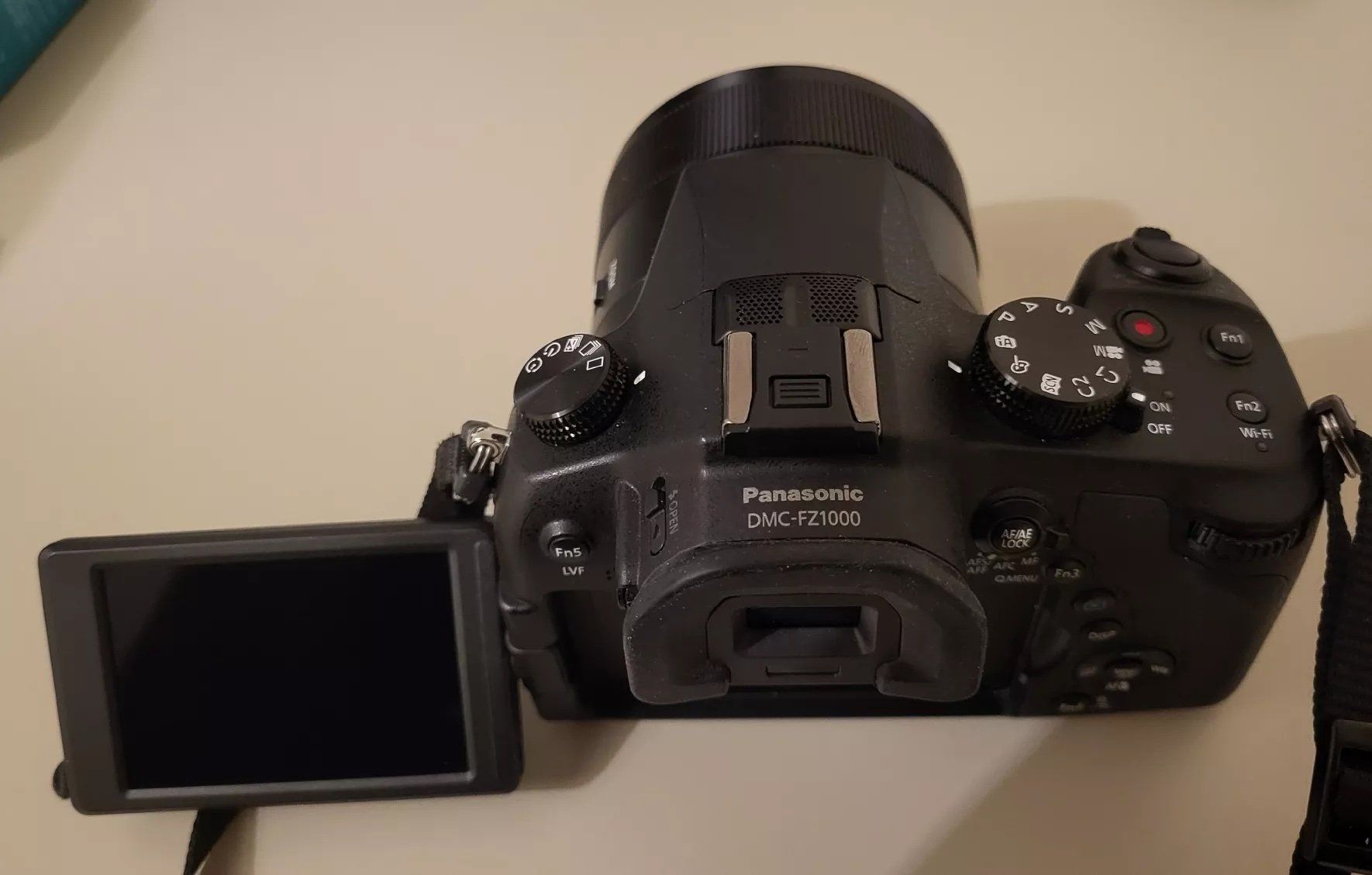 Panasonic Fotocamera: Panasonic Lumix DMC-FZ1000 – Usato da Seftigen venduto da Digiplan 2