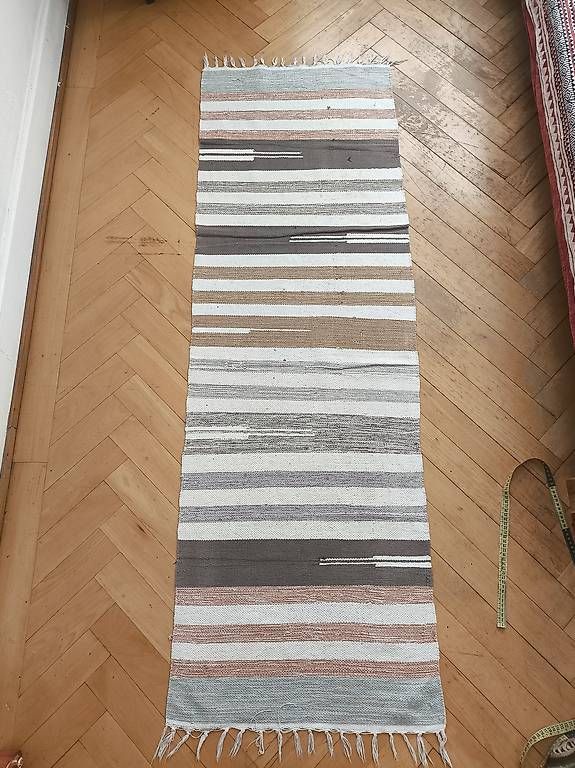 Tappeti: Schöner schlichter Teppich – Usato da Zürich venduto da yaz_g6hf