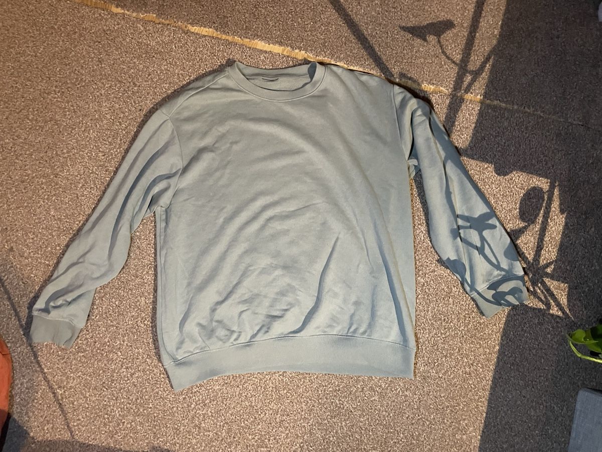 H&M Pullover & Sweatshirts: Pull vert clair – Gebraucht aus St-Légier-Chiésaz von Athenae