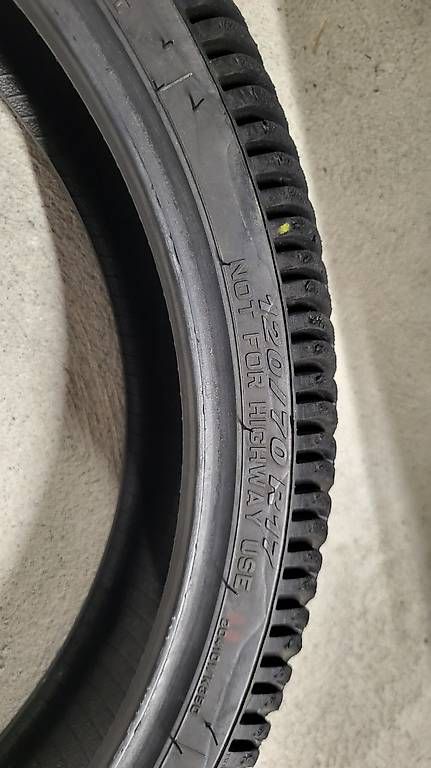 Parti ricambio per ciclomotori: Pirelli Rain vorne - Regen Reifen – Usato da Wallisellen venduto da Mightybarb 2