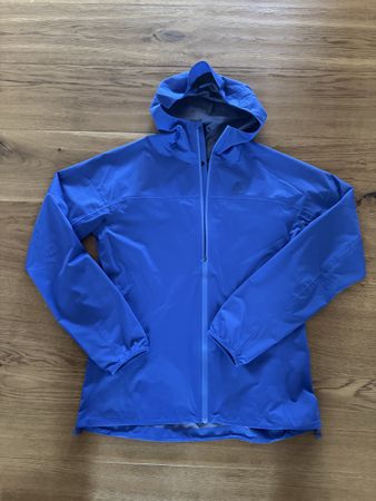 Laufjacke Odlo Gr. M atmungsaktiv & wasserdicht