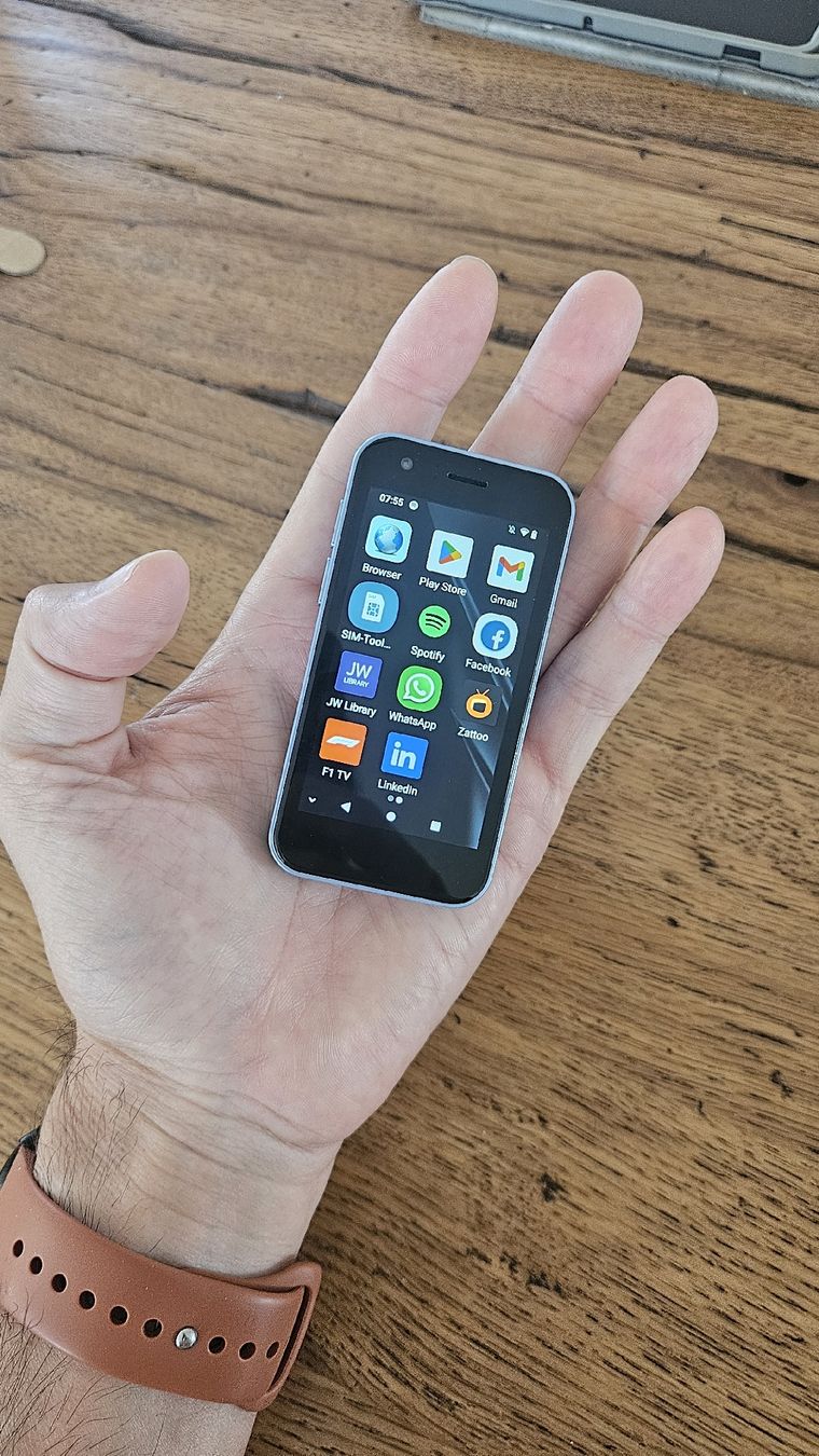 Handys / Smartphones: Mini Handy - das kleinste Smartphone der Welt! – Gebraucht aus Bassersdorf von wedam1981