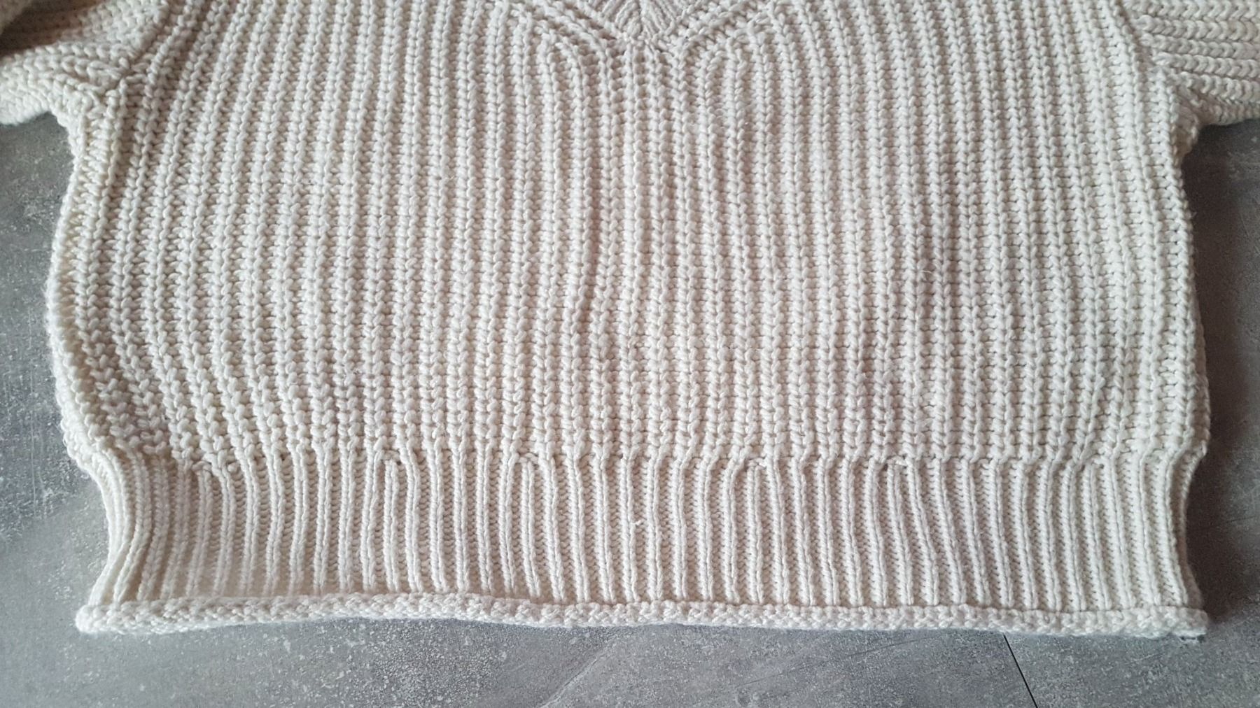 H&M Maglioni & Felpe: Pull col en V taille S marque H&M – Usato da Villiers venduto da san_jn5w 1