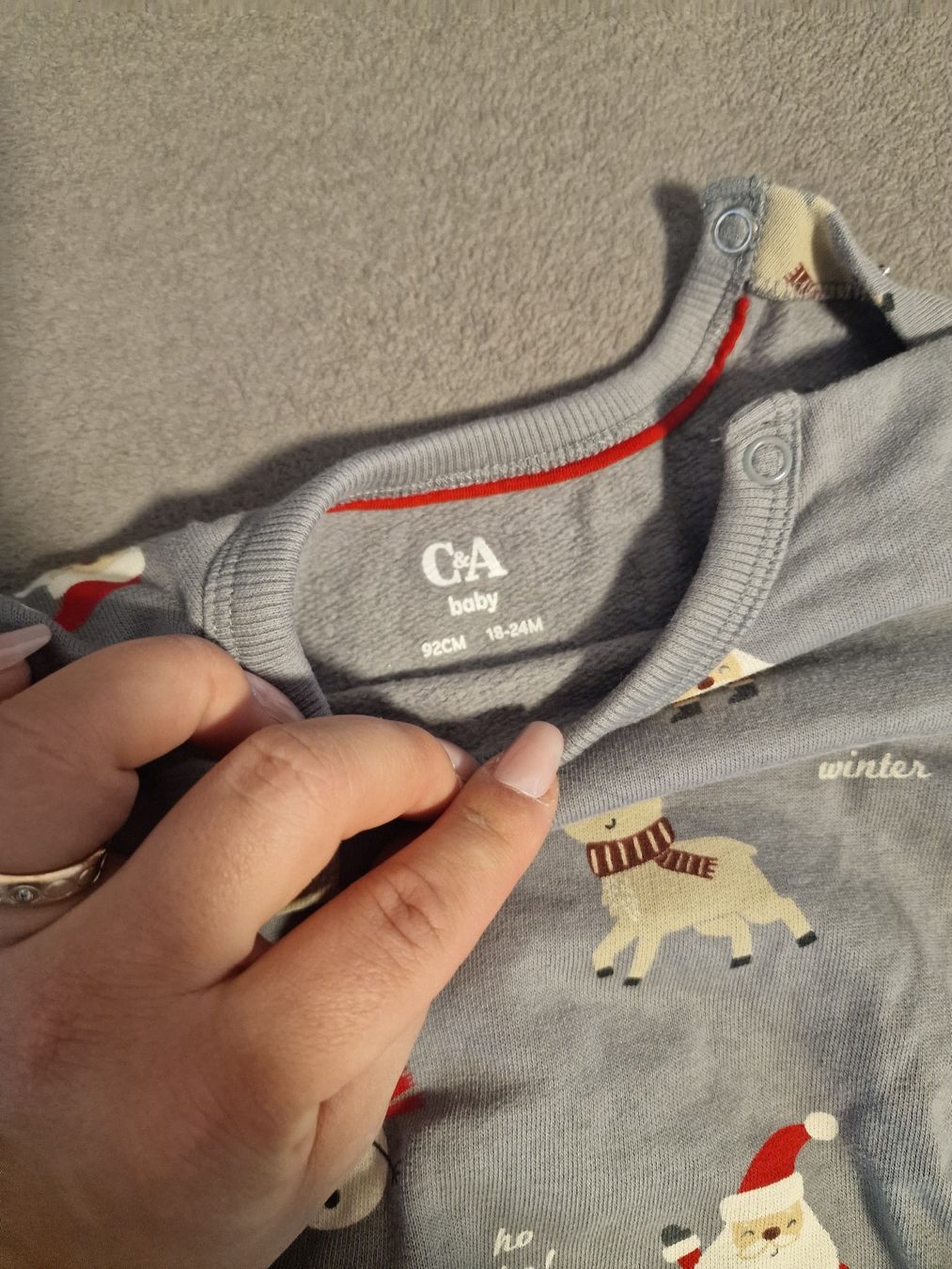 C&A Pulls et sweat-shirts: weihnachtspuli grösse 92 C&A – D'occasion à Schliern b. Köniz par Jemy94 1