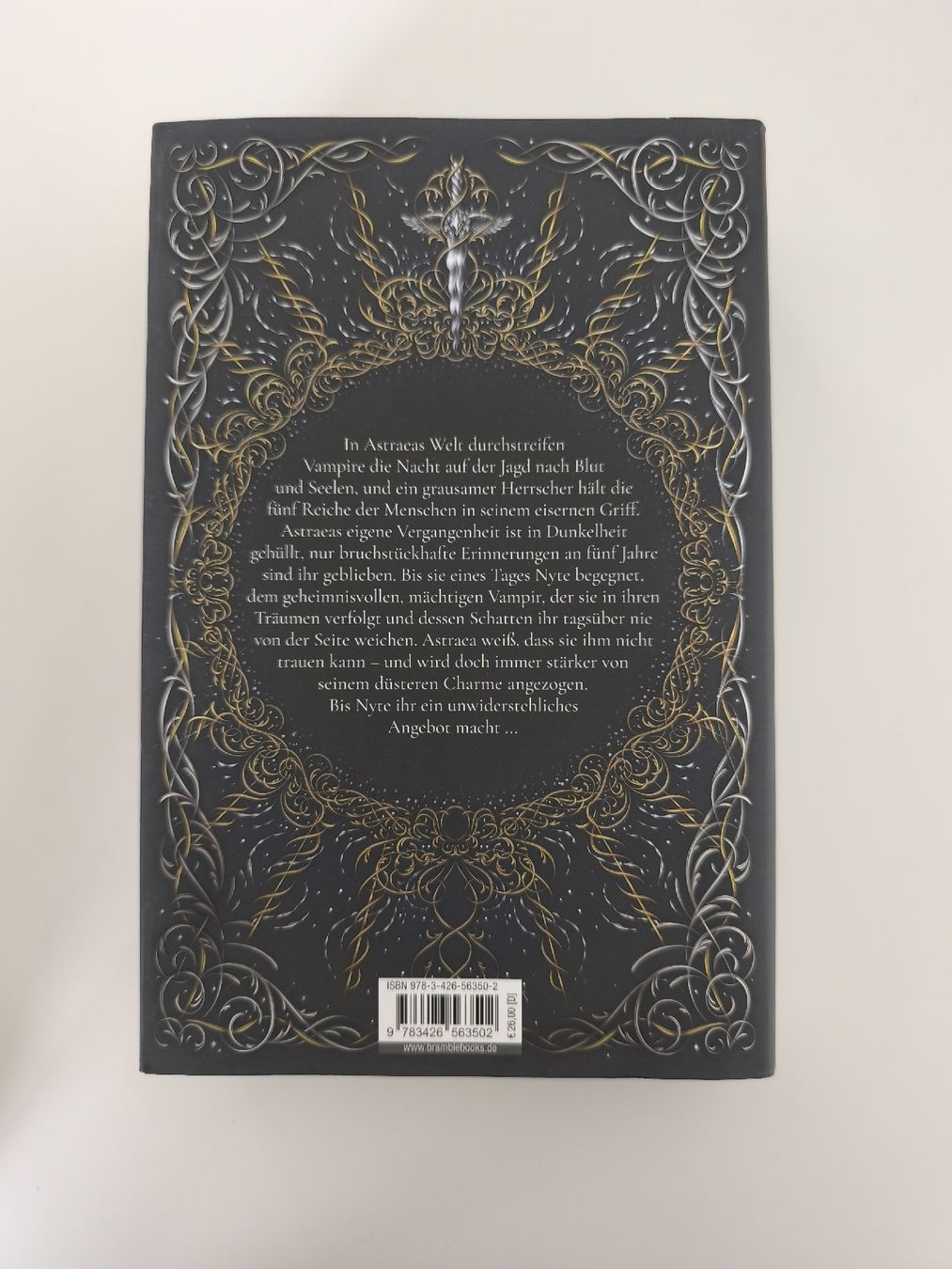 Libri: The Stars Are Dying – Nuovo (secondo la descrizione) da Bern venduto da mar_j8r6 2